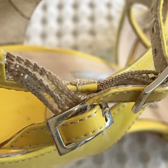 Jimmy Choo London women's shoes 4" heel yellow patent leather strappy size 38/8 - Picture 13 of 14